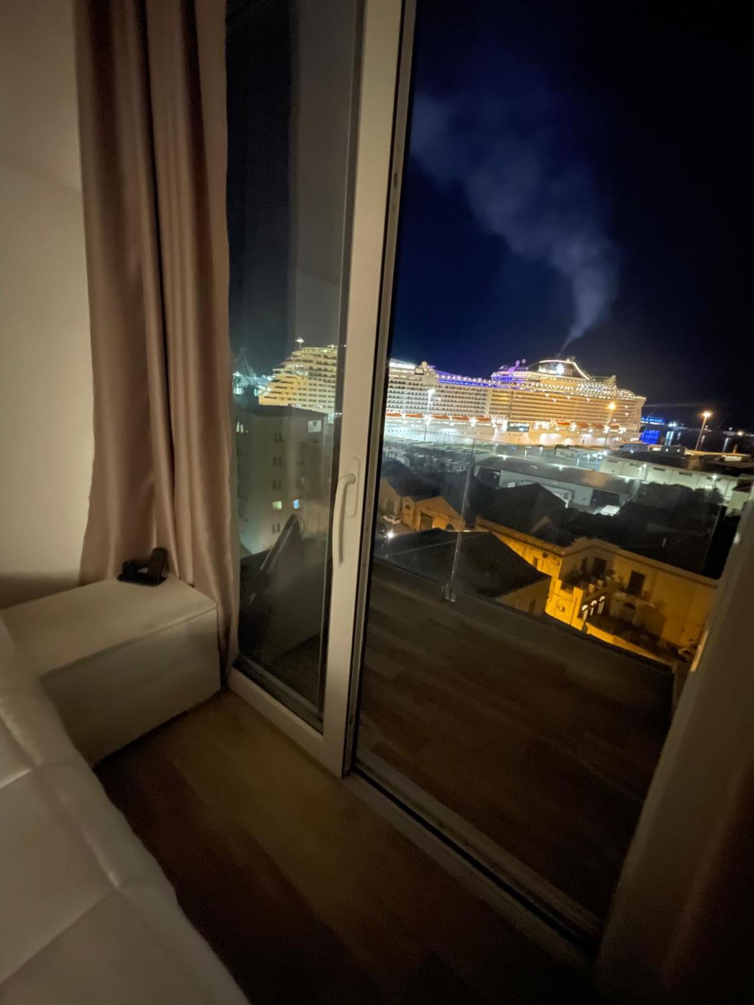 Palermo Inn Marina Exclusive View Eksteriør billede