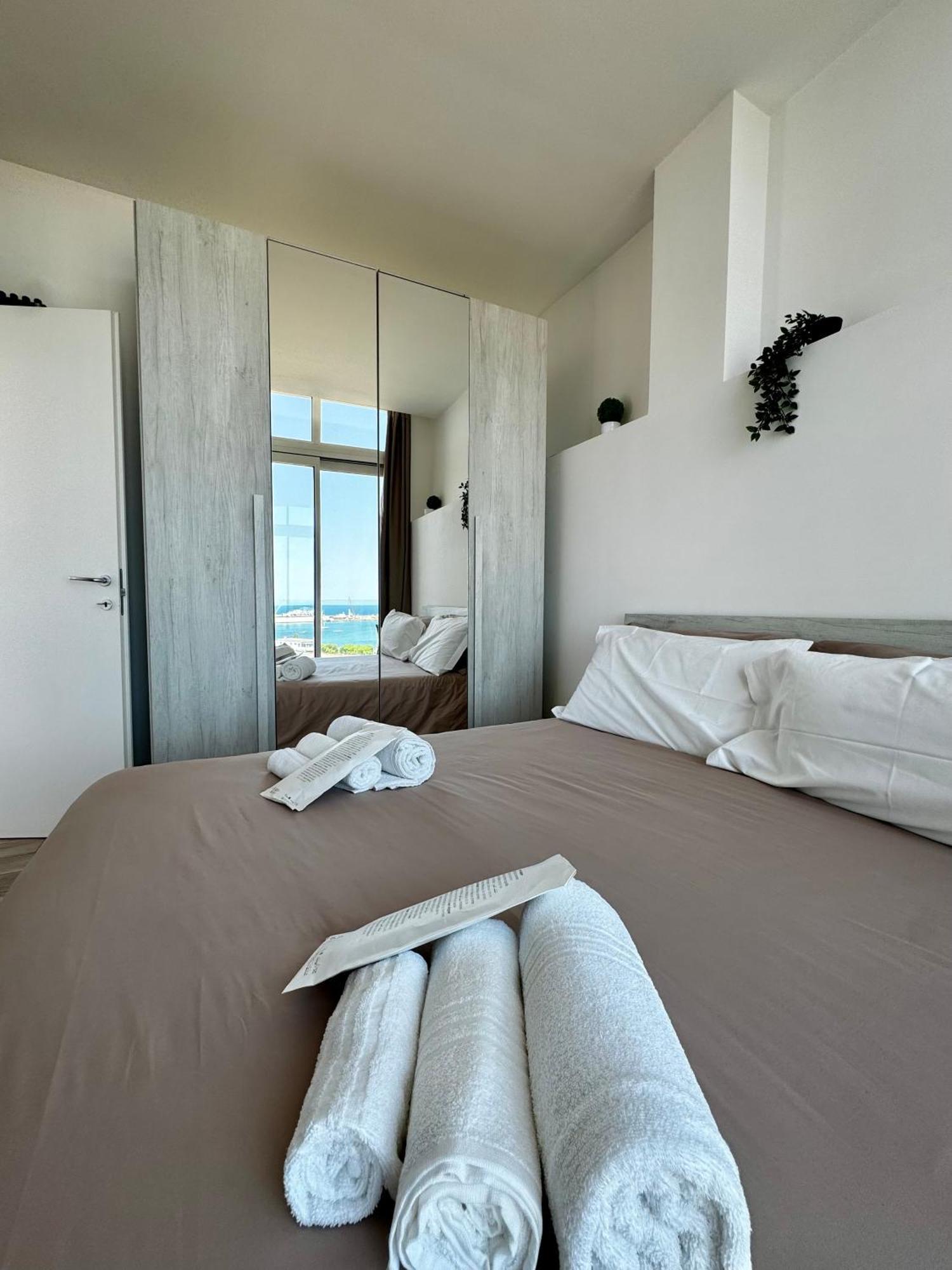 Palermo Inn Marina Exclusive View Eksteriør billede