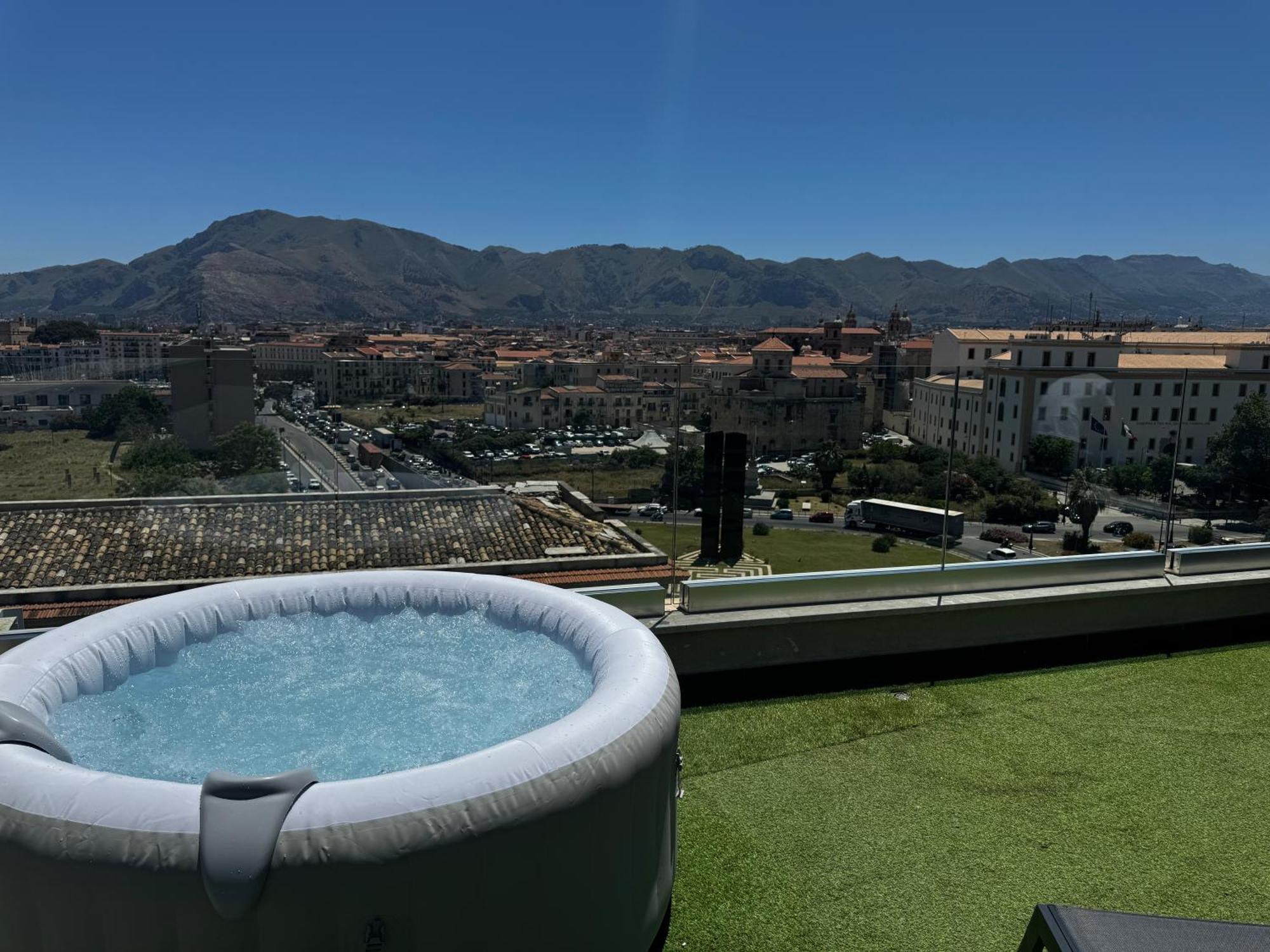 Palermo Inn Marina Exclusive View Eksteriør billede
